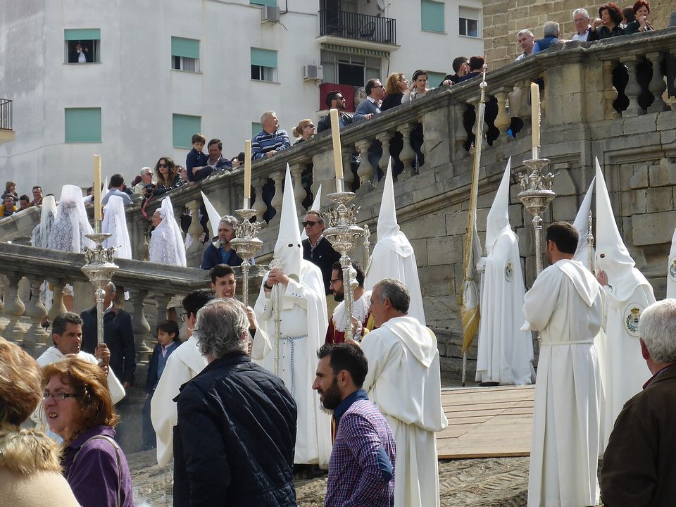 What Is the Connection Between KKK Hoods and Spain's Easter Tradition